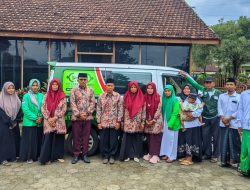 Perkenalkan NU Sejak Dini, MI Miftahul Ulum Bulupitu ini Berzakat di LAZISNU