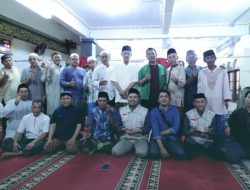 Momentum Ramadhan Berbagi, Gus Yahya Bagikan Paket Buka Puasa kepada Warga