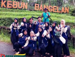 Mahasiswa KKN-T UNIRA Malang Kunjungi Kebun Bangelan, Soroti Potensi dan Tantangan Wisata Alam Desa