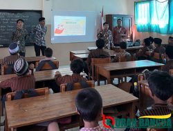 Melangkah ke Gerbang Remaja: KKN Mahasiswa UNIKAMA Bekali Siswa SDN 2 Banjararum dengan Pengetahuan Pubertas
