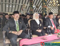 Hadiri Peringatan Sumpah Pemuda di Pendopo Kabupaten Malang, Abah Satar Tegaskan Semangat Persatuan