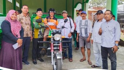 PKB Dorong Ekonomi Hijau: Abah Satar Salurkan Motor Tiga Roda untuk KSM Pengelola Sampah