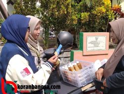 KKN-T Unira Malang: Penyebaran Voucher Gratis Wisata  Nanas Dorong Ekonomi Desa dan Pariwisata Berkelanjutan