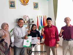 Mahasiswi Prodi Akuntansi UMAIN Raih Juara 3 IBCA MMA Se-Jawa Timur