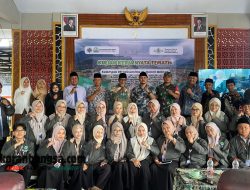 Serah Terima Mahasiswa Universitas Al-Qolam Malang KKNT Kelompok 09 di Desa Bambang