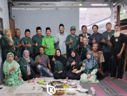 Sambut Harlah PKB ke-28, Abah Satar Panen Perdana Ikan Nila Bersama Kader Singosari