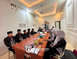 Mahasiswa PLP Universitas Islam Raden Rahmat Malang Susun Program Kerja Bertema Ecotheology dan Pedagogi Kasih Sayang di MTs Shirothul Fuqoha’